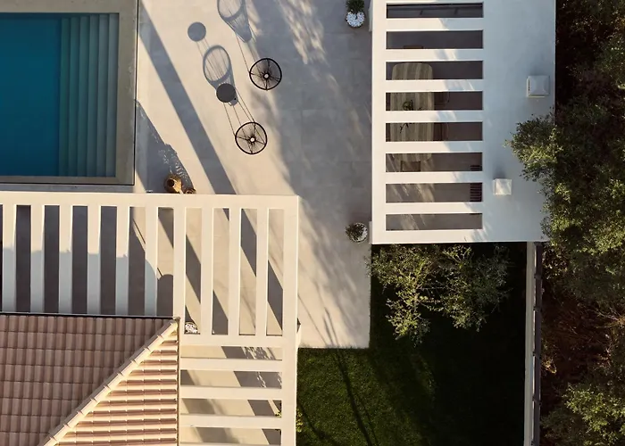 Olithera Villa, Private Pool & 1acre Land, By Thinkvilla *