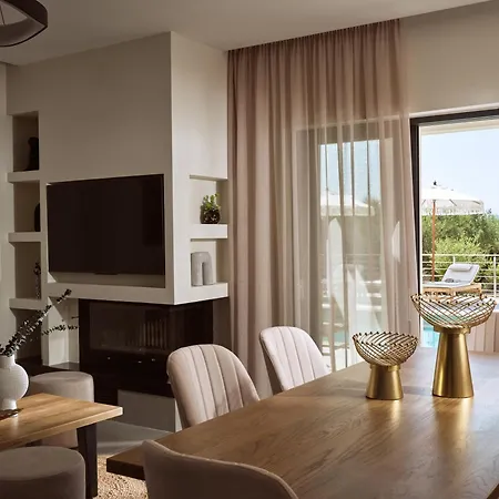 Olithera Villa, Private Pool & 1acre Land, By Thinkvilla Villa Tragaki