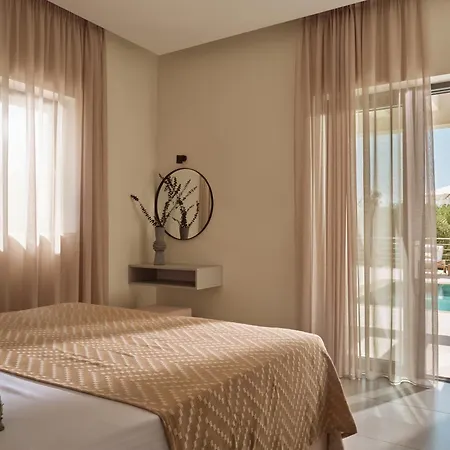 Olithera Villa, Private Pool & 1acre Land, By Thinkvilla 빌라 트라가키온