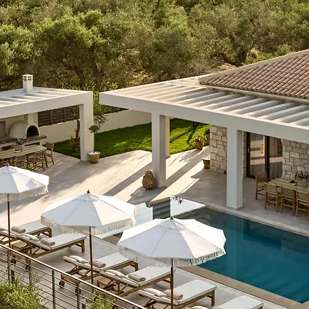 빌라 Olithera Villa, Private Pool & 1acre Land, By Thinkvilla 트라가키온