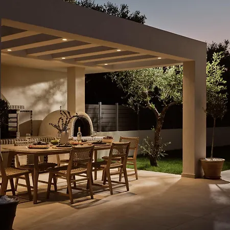 빌라 Olithera Villa, Private Pool & 1acre Land, By Thinkvilla *