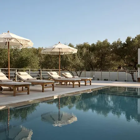 Olithera Villa, Private Pool & 1acre Land, By Thinkvilla 트라가키온